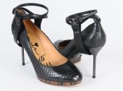 Шикарные туфли из кожи питона Lanvin
