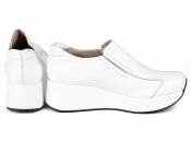 Белые кожаные туфли Kelton