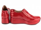 Лакированные красные туфли Kelton